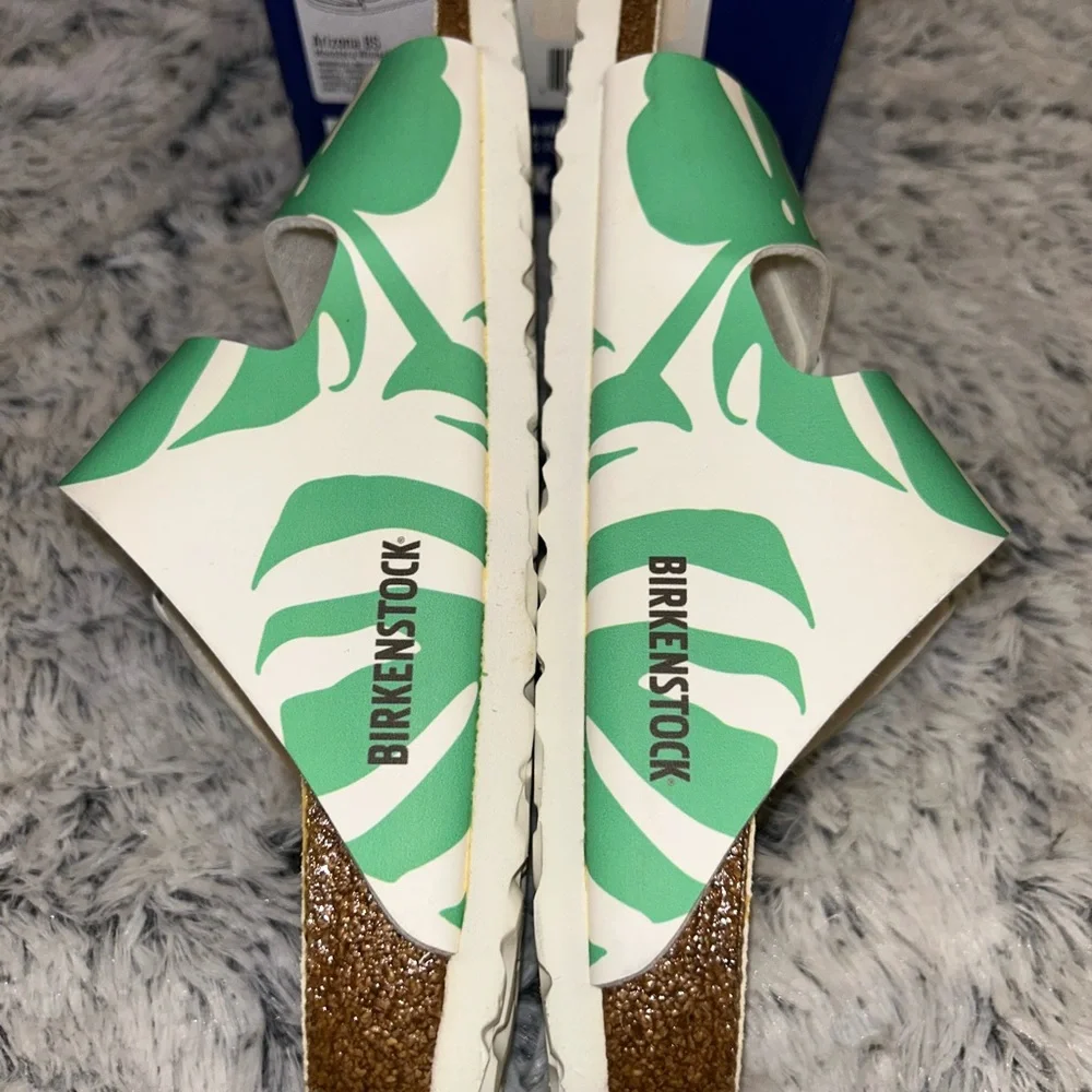 New Birkenstock Arizona Leafy Green and White Slides - Picture 4 of 6